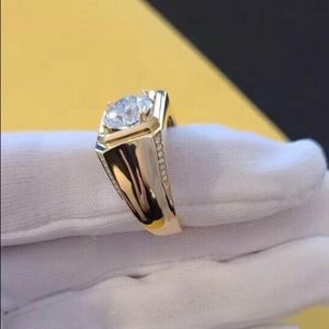 Solid 18k gold 3 carats moissanite ring